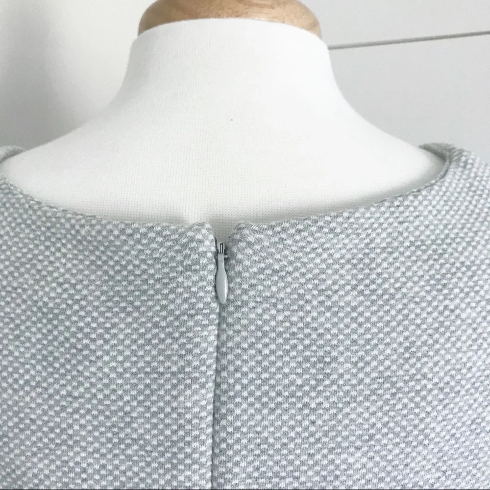 Kenar • Gray Ruffle Sleeve Shift Dress - Picture 6 of 10